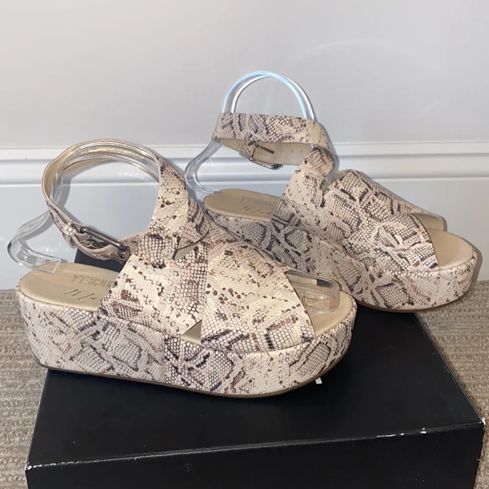 Matisse Runaway Platform Sandals - Picture 3 of 8